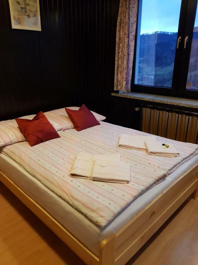 Eden Szczyrk Bed & Breakfast ภายนอก รูปภาพ