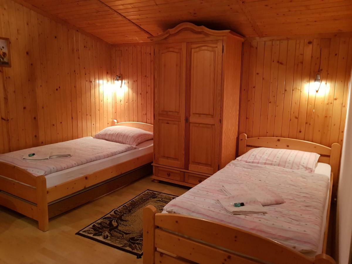 Eden Szczyrk Bed & Breakfast ภายนอก รูปภาพ